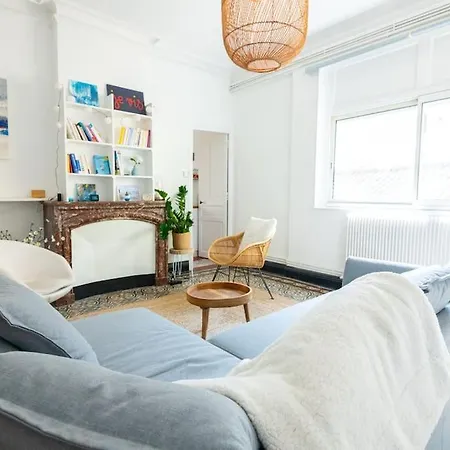 Le Petit Marin, Clim/wifi/quartier Gare-arenes. Appartement