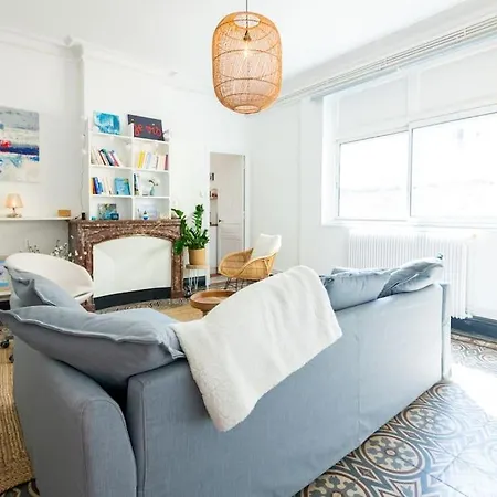 Apartment Le Petit Marin, Clim/wifi/quartier Gare-arenes. *